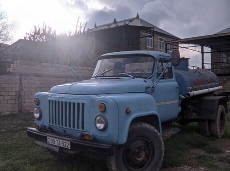 GAZ 53