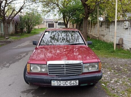 Mercedes 190