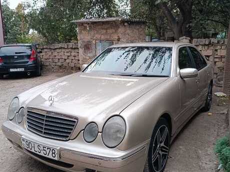 Mercedes E 220