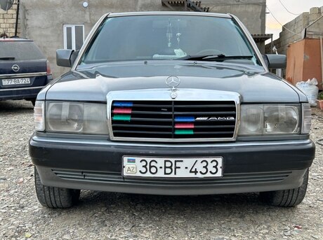 Mercedes 190