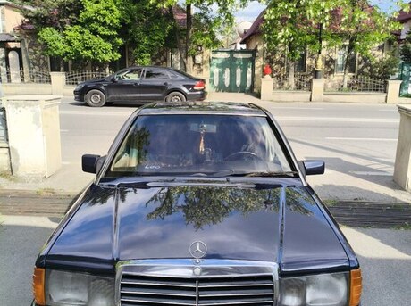 Mercedes 190