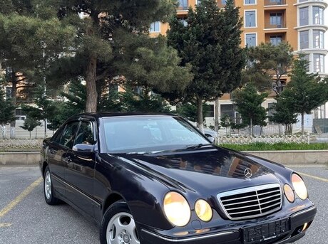 Mercedes E 240