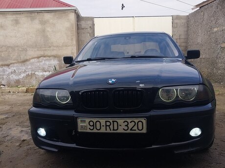BMW 320