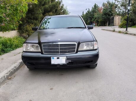 Mercedes C 220