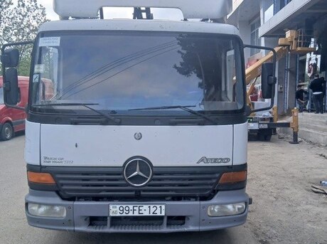 Mercedes Atego 815