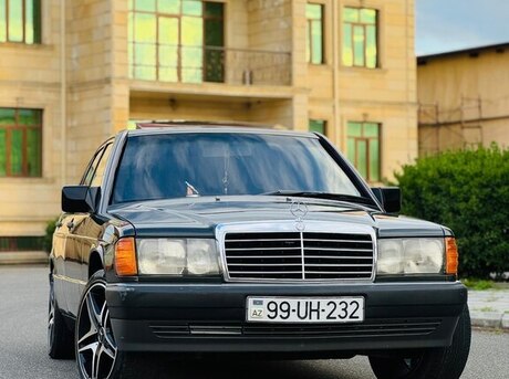Mercedes 190
