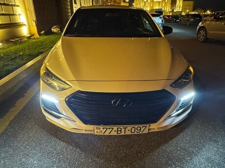 Hyundai Elantra