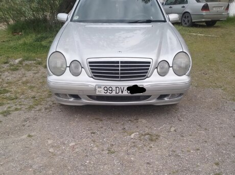 Mercedes E 270