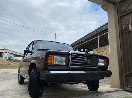 LADA (VAZ) 2107