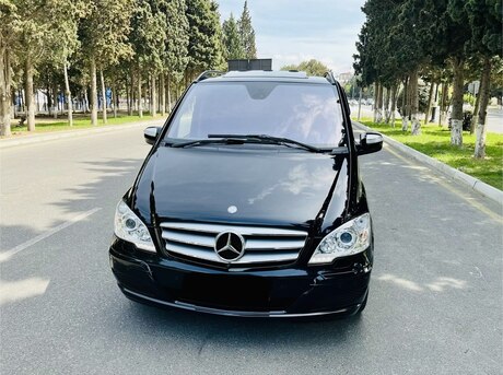 Mercedes Viano
