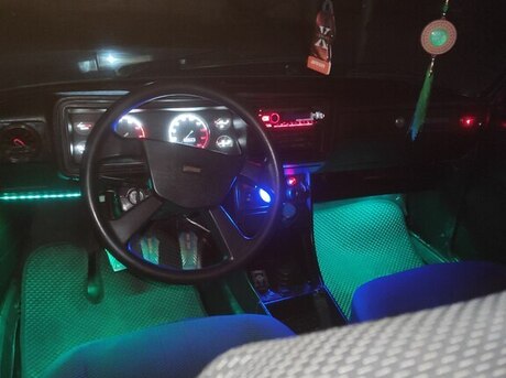 LADA (VAZ) 2107