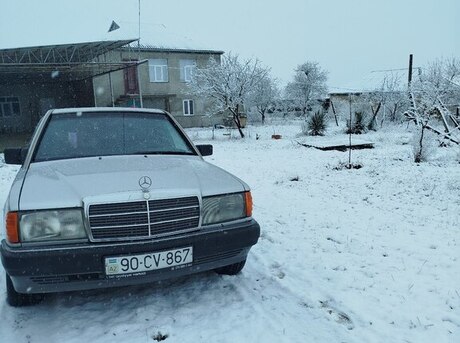 Mercedes 190