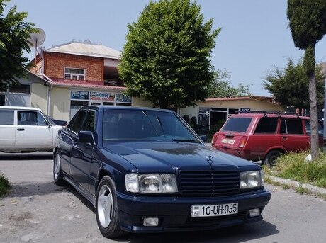 Mercedes 190