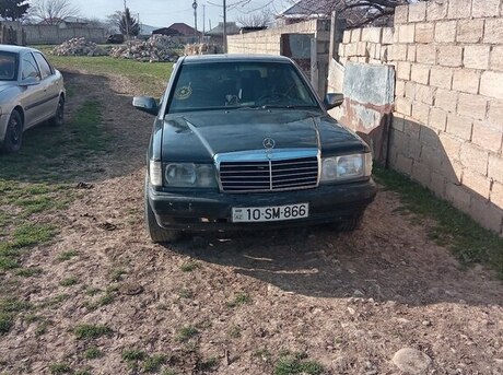 Mercedes 190