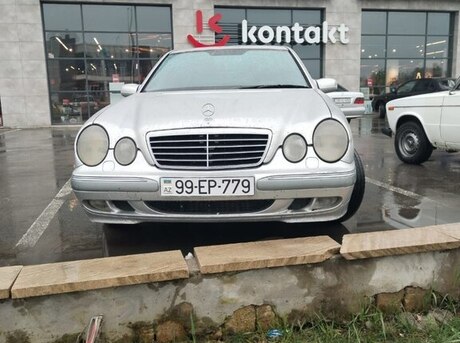 Mercedes E 270