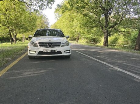 Mercedes C 250