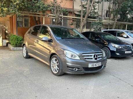 Mercedes B 170