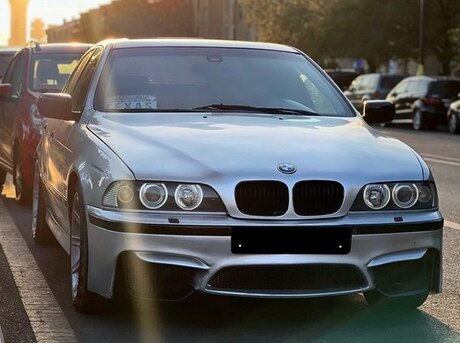 BMW 525