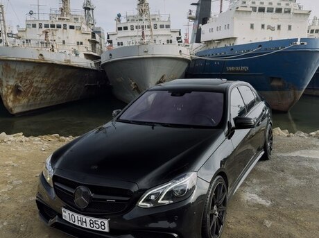 Mercedes E 220