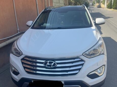 Hyundai Grand Santa Fe