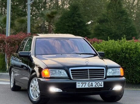 Mercedes C 230
