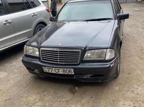 Mercedes C 180