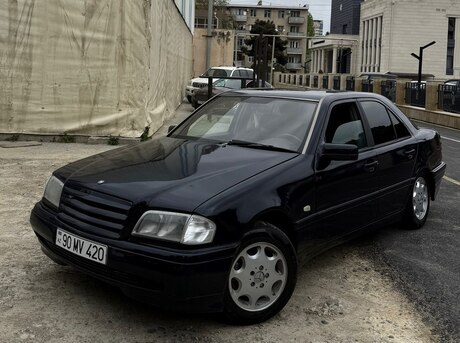 Mercedes C 180