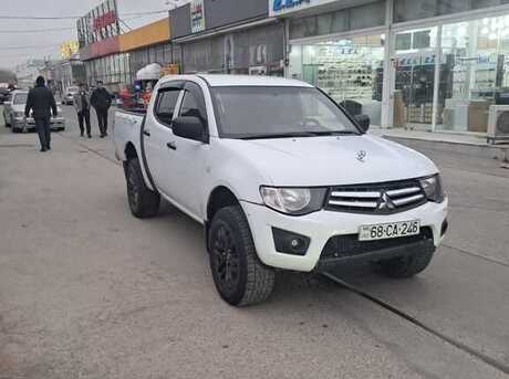 Mitsubishi L200