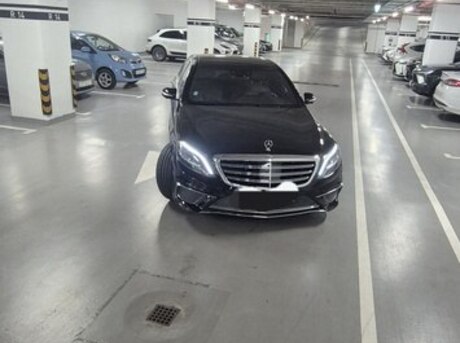 Mercedes S 550