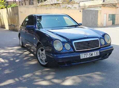 Mercedes E 200