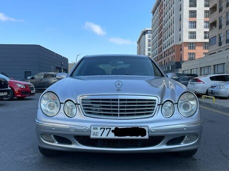 Mercedes E 220