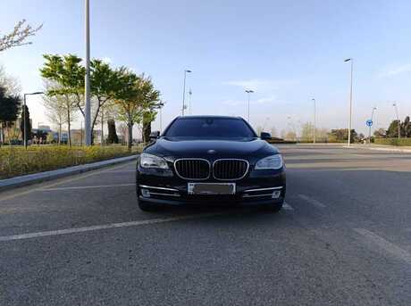 BMW 750