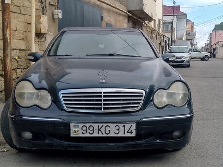 Mercedes C 230
