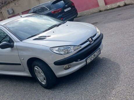 Peugeot 206