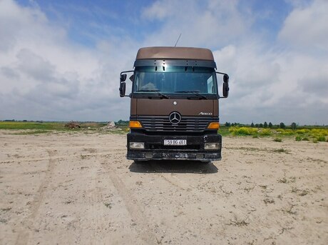 Mercedes Atego 1828