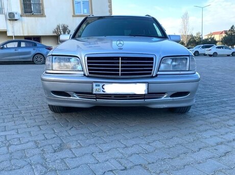 Mercedes C 220