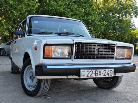 LADA (VAZ) 2107