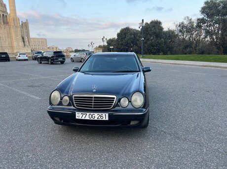 Mercedes E 280
