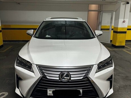 Lexus  2018