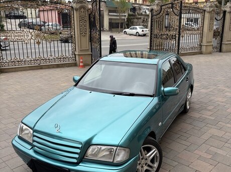Mercedes C 220
