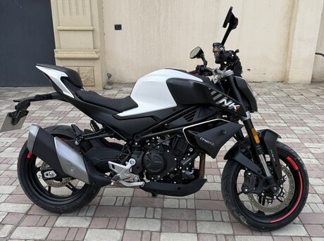 CFMOTO 450 NK