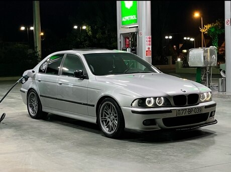 BMW 525