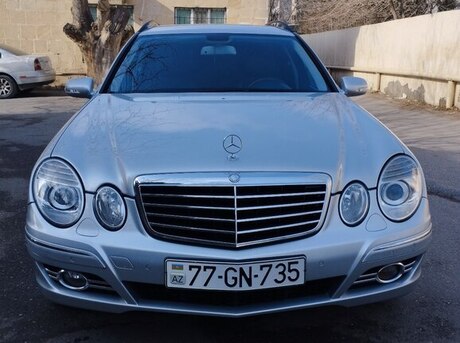 Mercedes E 200