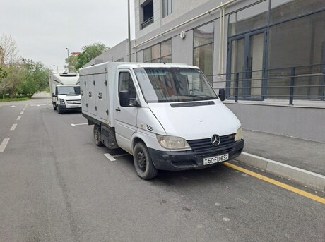 Mercedes Sprinter 211