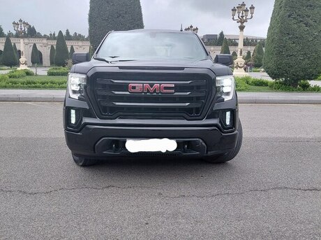GMC Sierra