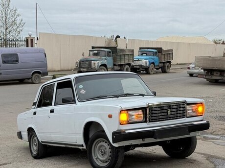LADA (VAZ) 2107