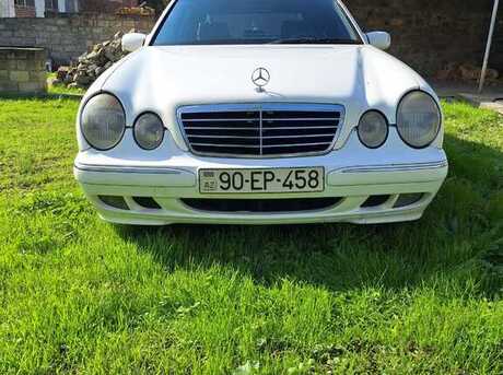 Mercedes E 320