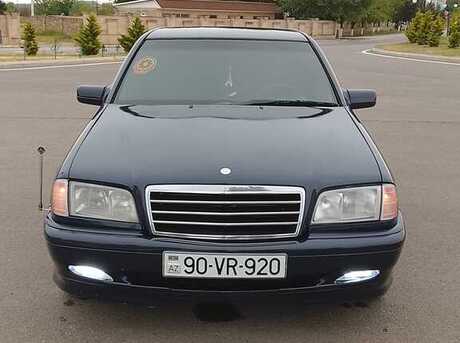 Mercedes C 180