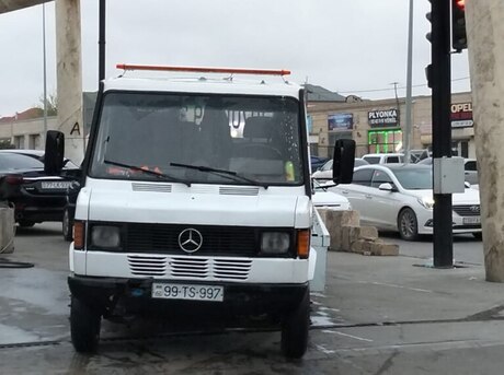 Mercedes 410 D