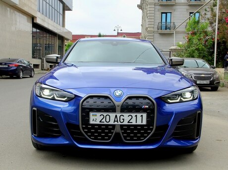BMW i4